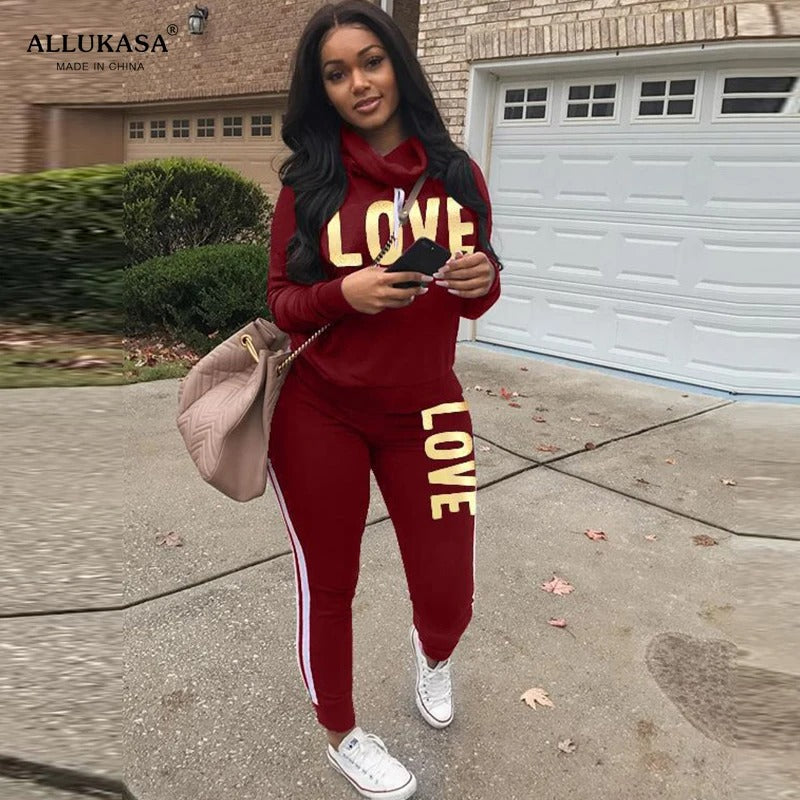 2-piece set of women's clothing printed with the word LOVE high-neck hoodie sports pants